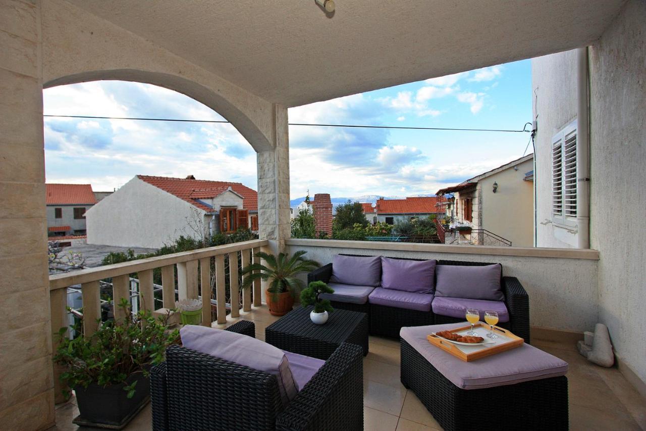 Apartment Petra Supetar Exterior foto